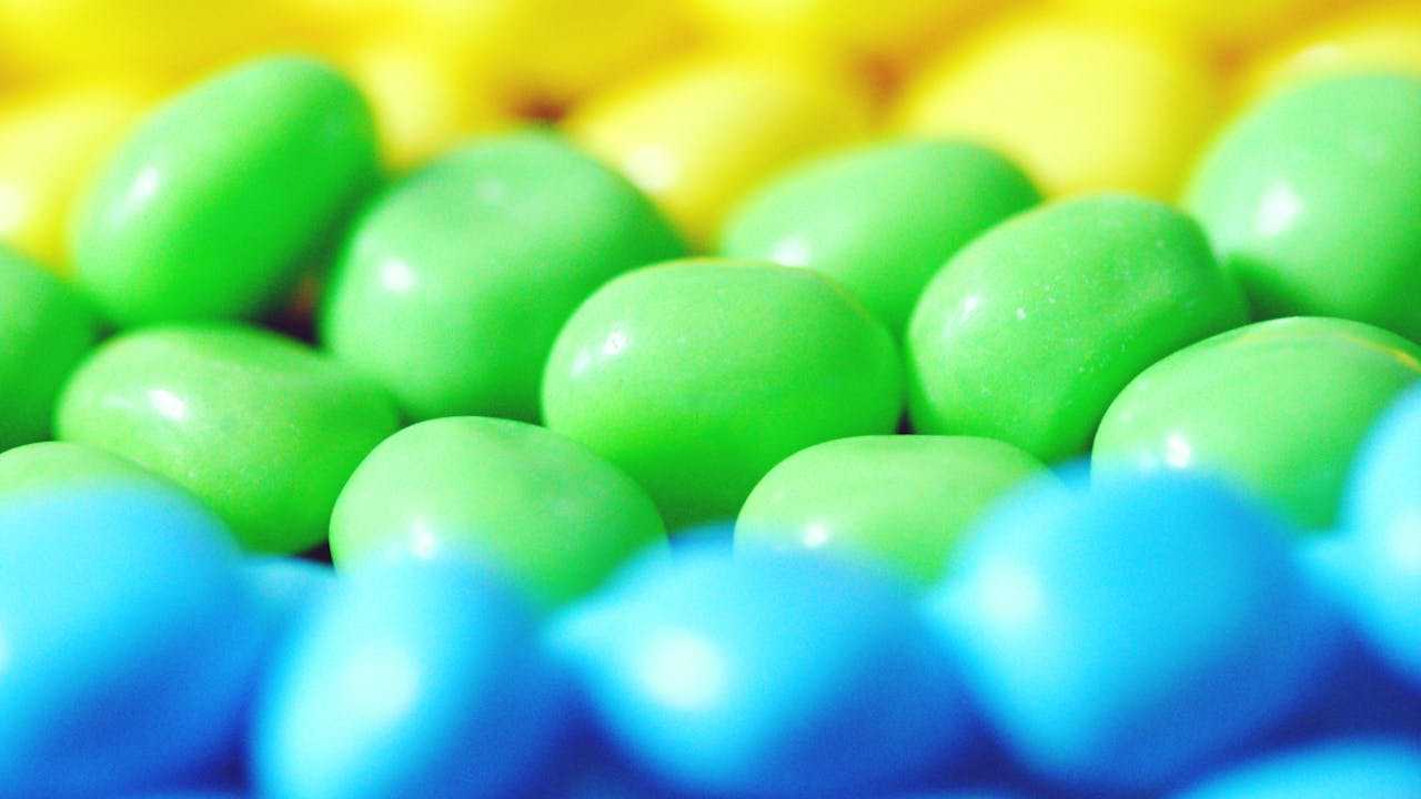 カービィ塩ラムネの味や値段を確認するイメージ
