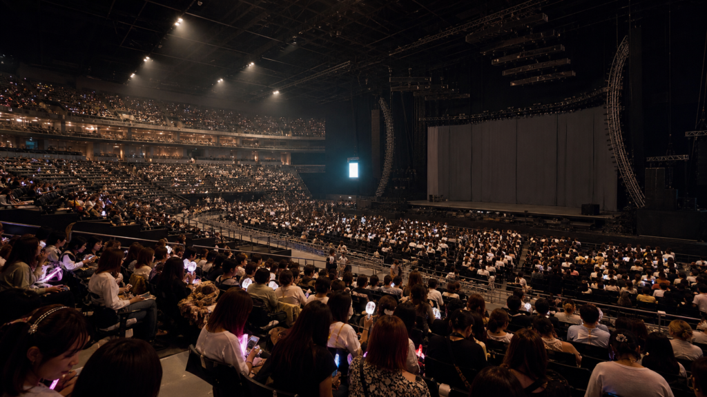 乃木坂46の機材席の見え方を確認するコンサート会場イメージ