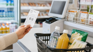 ファミマ1個買うと1個もらえる2026の無料引換券イメージ